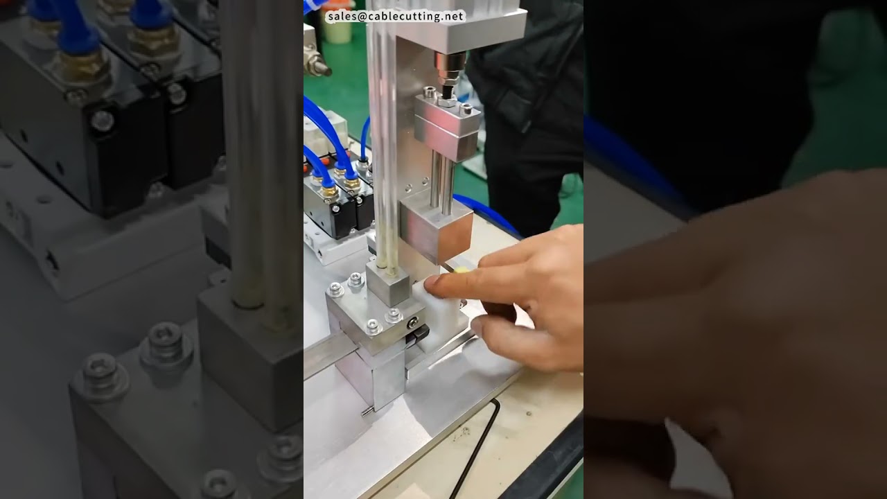 Автоматический пресс для сборки магнитов различных форм #завод #оборудование