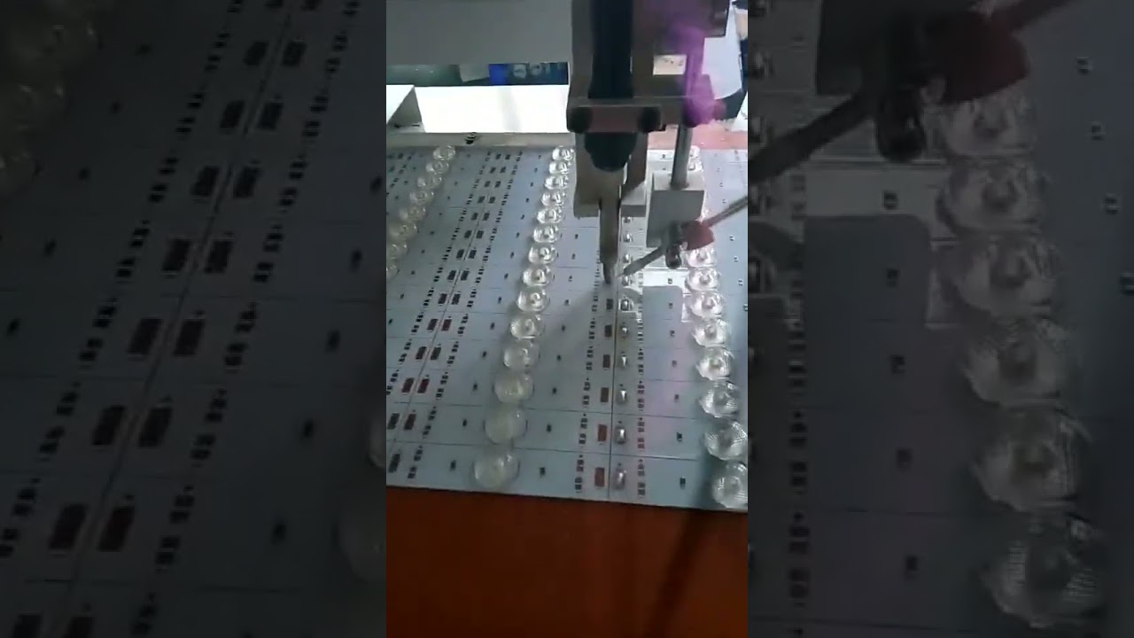 Автоматическая машина для пайки LED-модулей WPM-142 | Промышленное оборудование