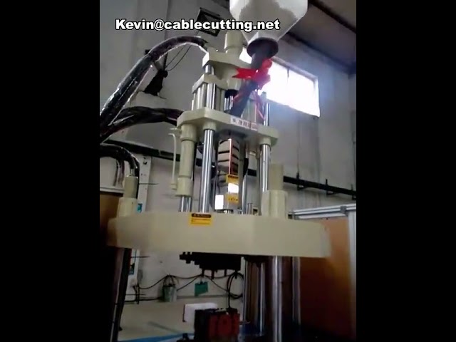 30-Ton Small Glass Injection Molding Machine For Sale