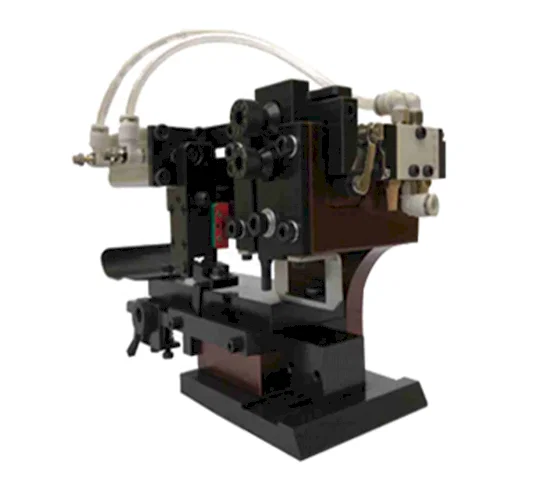 Пневматическая матрица для поперечного обжима широких наконечников - Аппликатор для обжима клемм